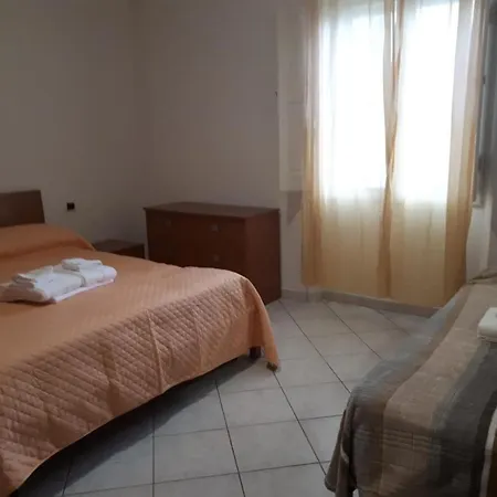 Alojamento de Acomodação e Pequeno-almoço Galluras Olbia